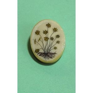 Vintage Pendant/Brooch - Flowers